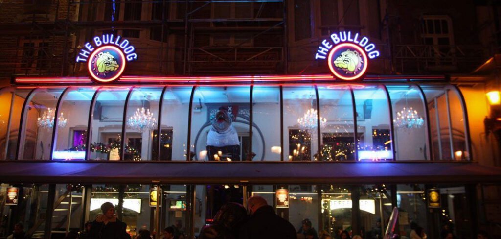 Festival světel, zrušené lety, sníh a dopravní kolaps – i takový byl Amsterdam 2018